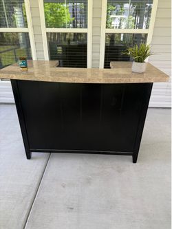 Indoor/Outdoor Bar with Marble Top