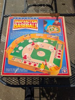 Vintage (1988) Snap Action Baseball Tabletop Game