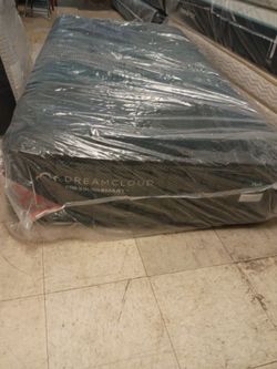 🔥🔥🔥 $299 twin dreamcloud pressuresmart innerspring plush mattress now available 🔥🔥🔥🔥