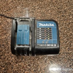 Makita Lithium-Ion NiMh Battery Charger DC18SD