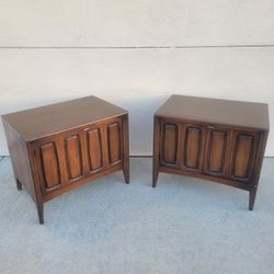 Vintage Broyhill Mid Century Emphasis Nightstands End Tables 