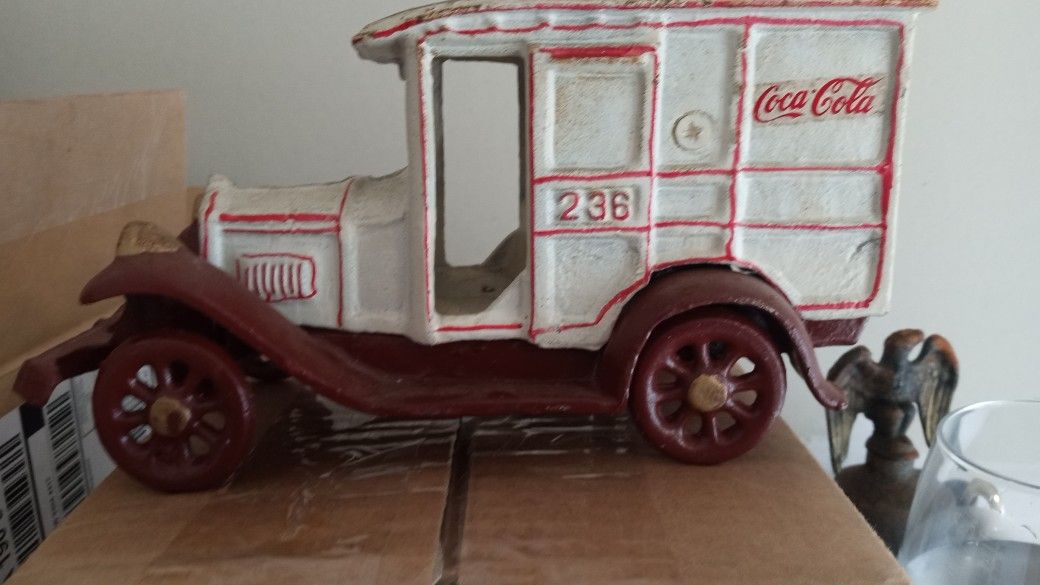 Vintage Very Old And We'll Kept Metal Coca-Cola Model Truck