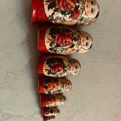 MATRYOSHKA RUSSIAN NESTING DOLLS