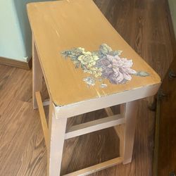 Up cycled stool