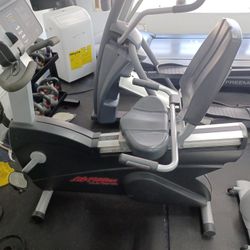 Life Fitness Recumbent Bike 