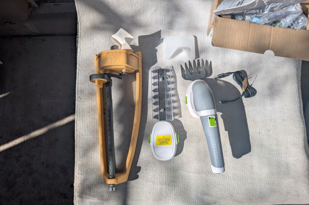 $25 Gardening Set - Mini Grass and Shrub Trimmer + Rotating Sprinkler