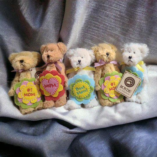 5 Mini mom Boyds Bears 