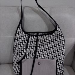 Lululemon Brand New Hobo Bag