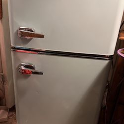 Retro Lime Green Mini Fridge 