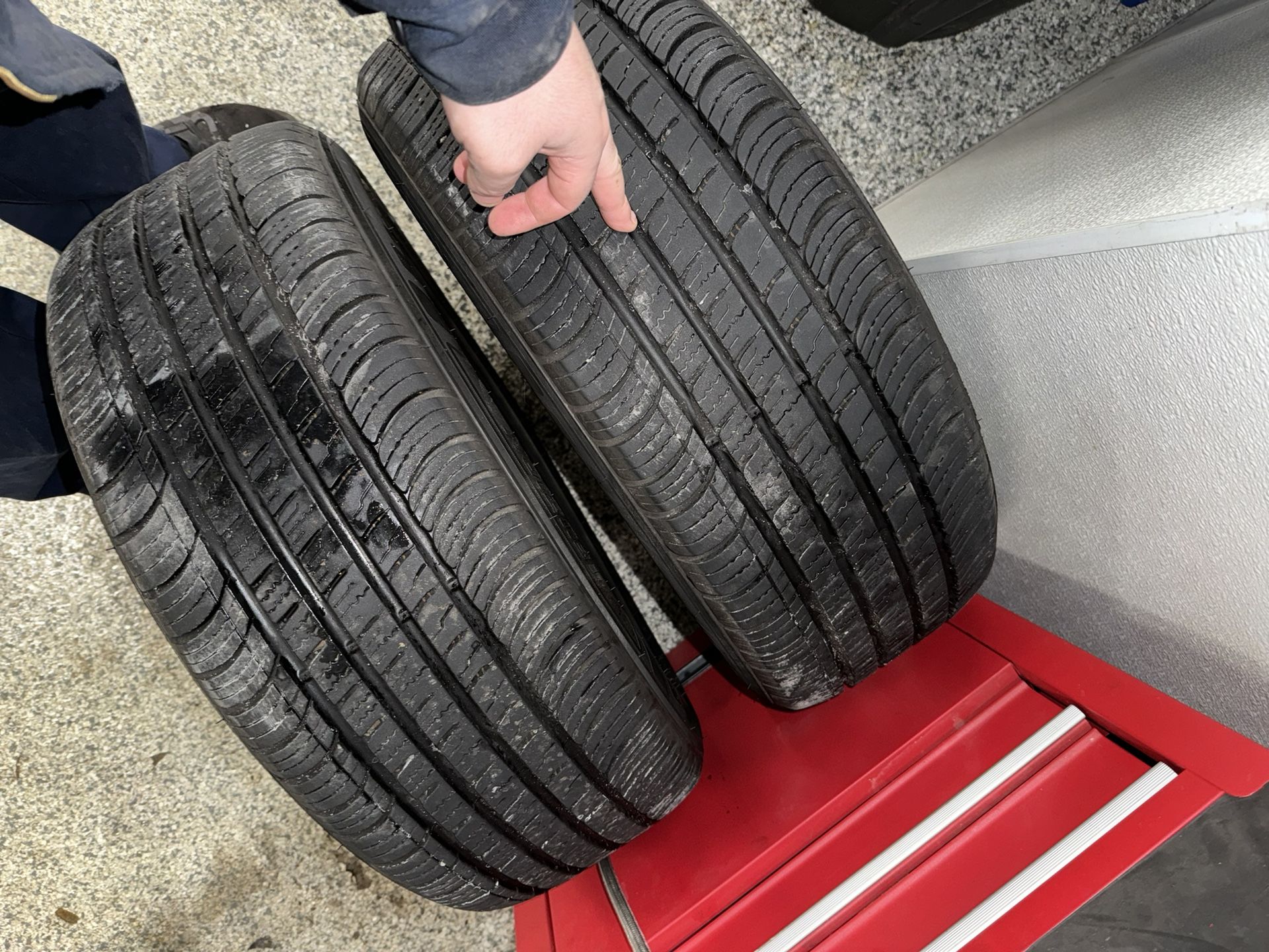 Fuzion Touring Tire 215/55R17