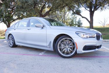 2019 BMW 740i