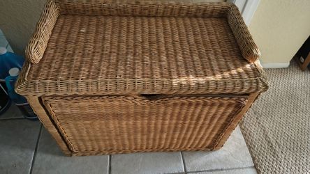 Wicker chest 30x16