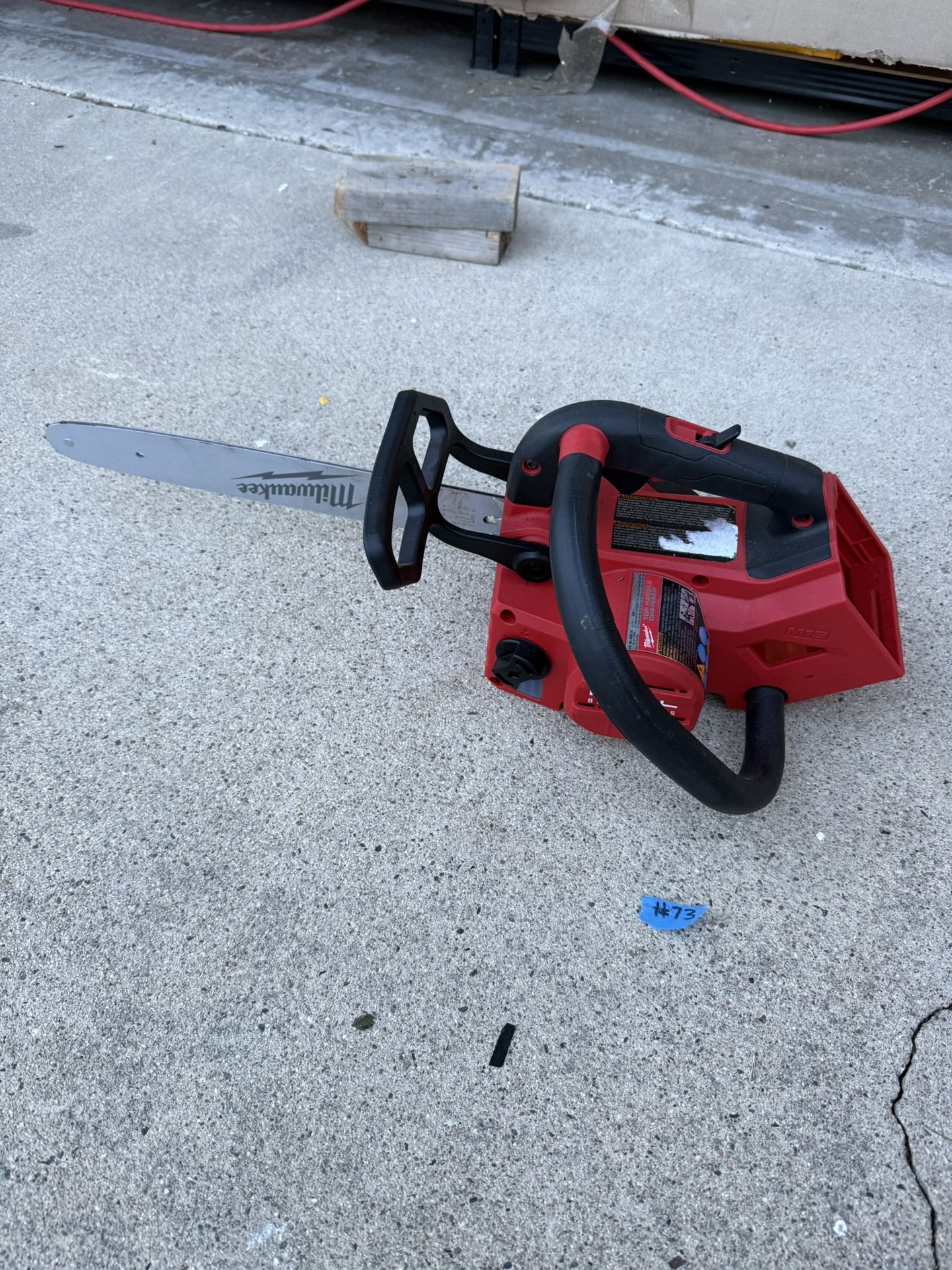 Milwaukee M18 FUEL 12 in. 18V Lithium-Ion Brushless Cordless Battery Top Handle Chainsaw (Tool Only) (no chain)