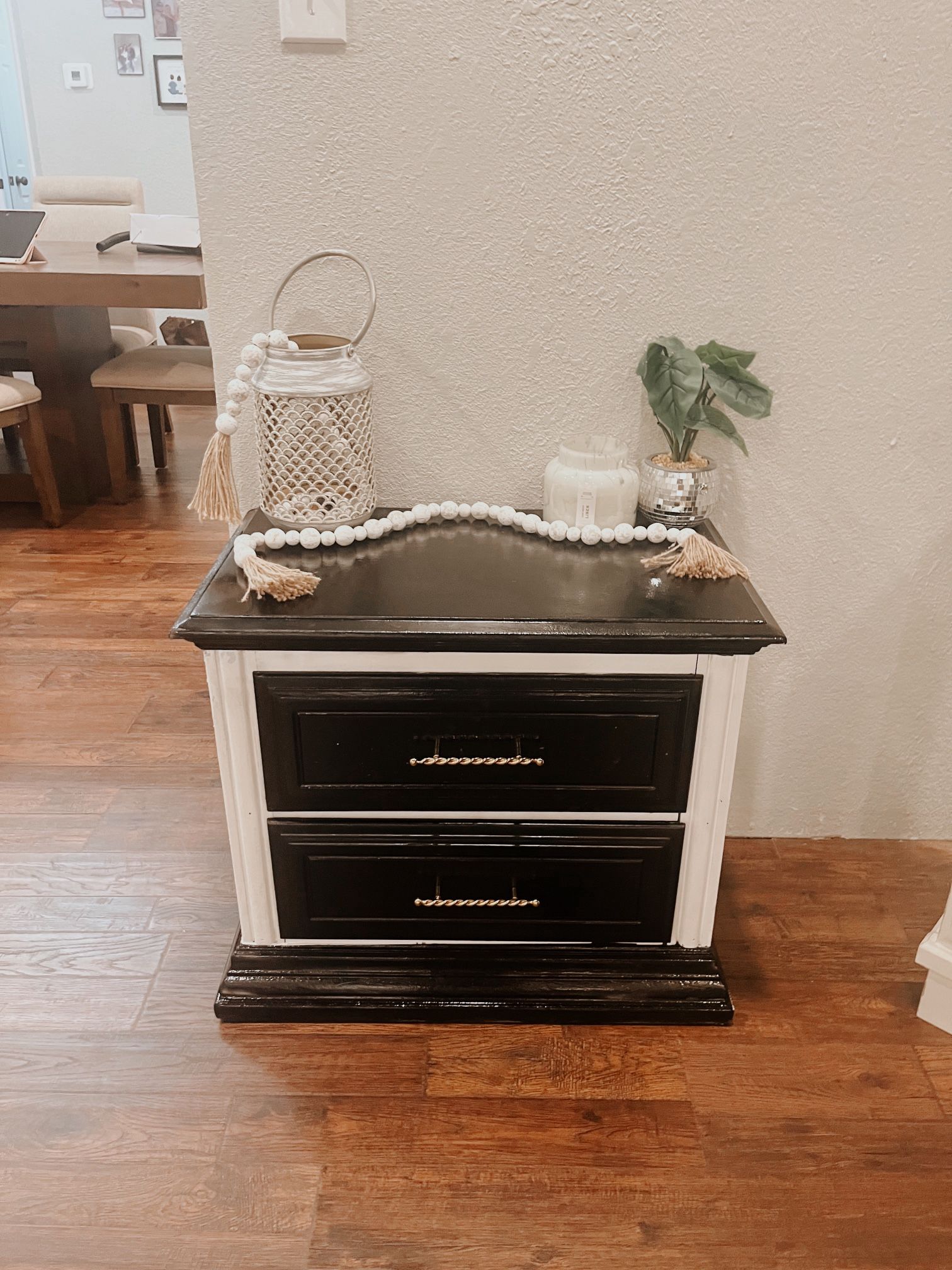NIGHT STAND TABLEā¤ļø