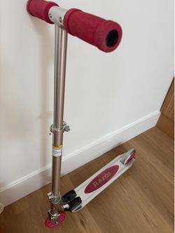 Kids Pink Razor A Kick Scooter