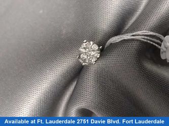 Earrings - White Gold 10k (.417) 0.5 grams