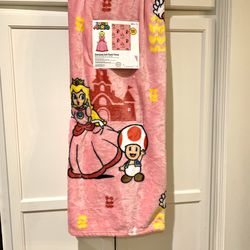 NWT SUPER MARIO BROTHERS PEACHS CASTLE PRINCESS OVERSIZED SOFT PLUSH THROW 50in/70in