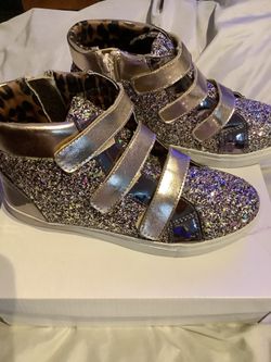 Steve Madden girls Shoes, Size 4