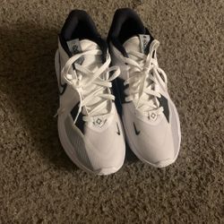 Nike Kyrie Low 5 basketball shoes