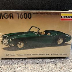 Vintage - Lindberg 608 1/32 Scale 1960 MGA 1600 Roadster Plastic Model Kit , Manufactured 1987 —NEVER BEEN OPENED 