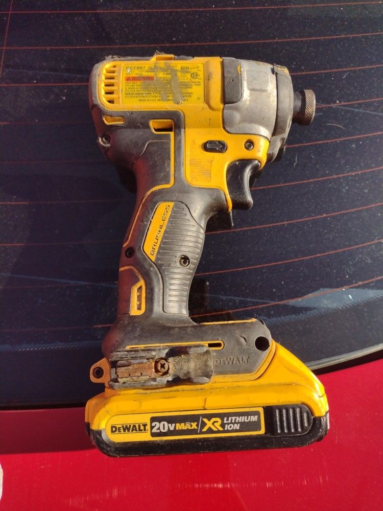 DeWalt 20vmax Cordless Brushless Impact Driver for Sale in Seattle, WA