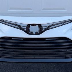 2021 2022 2023 2024 TOYOTA CAMRY LE XLE FRONT BUMPER WHITE 040