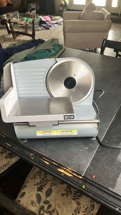 Meat slicer