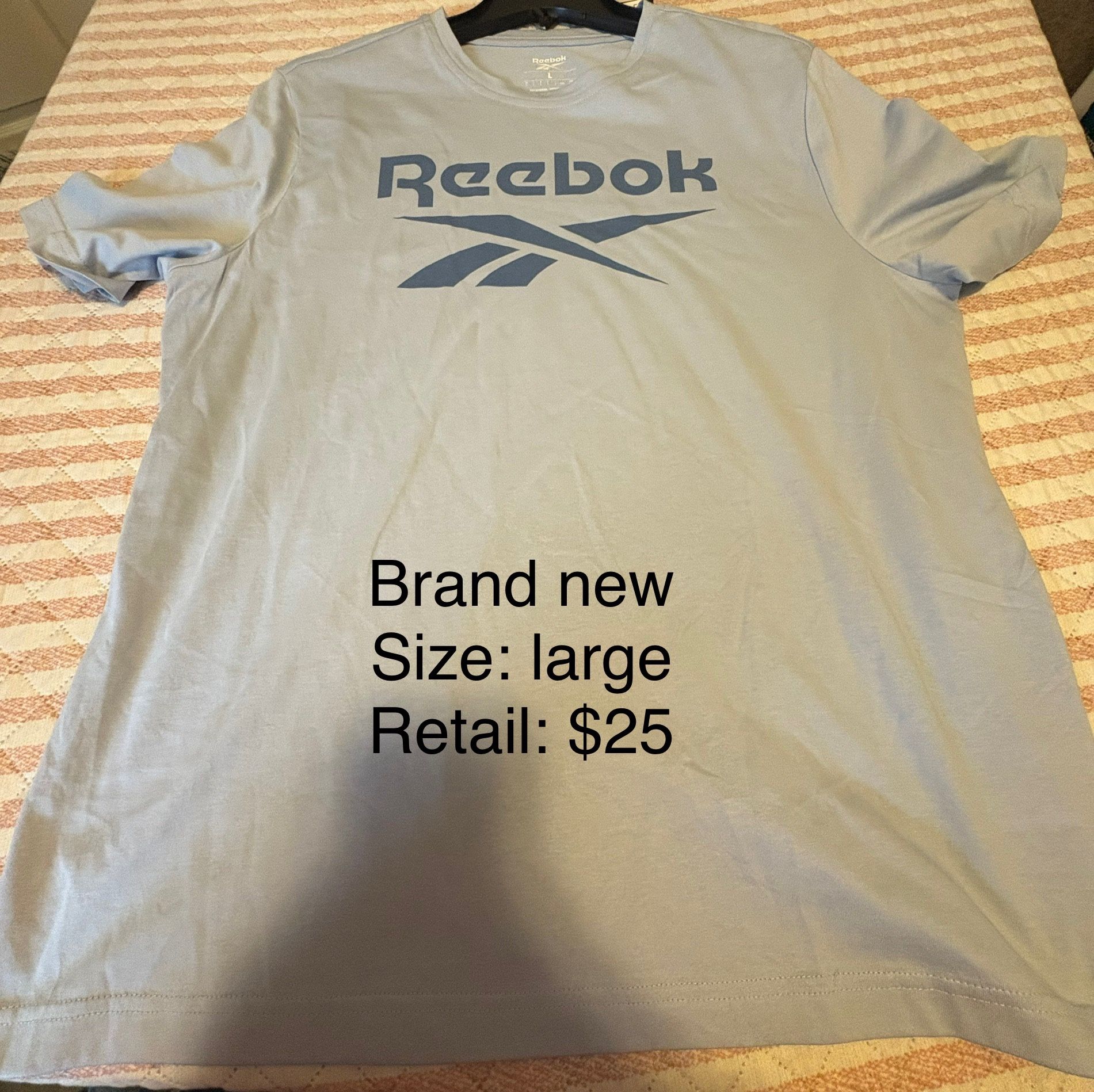 Reebok Men’s T-shirt Size Large New
