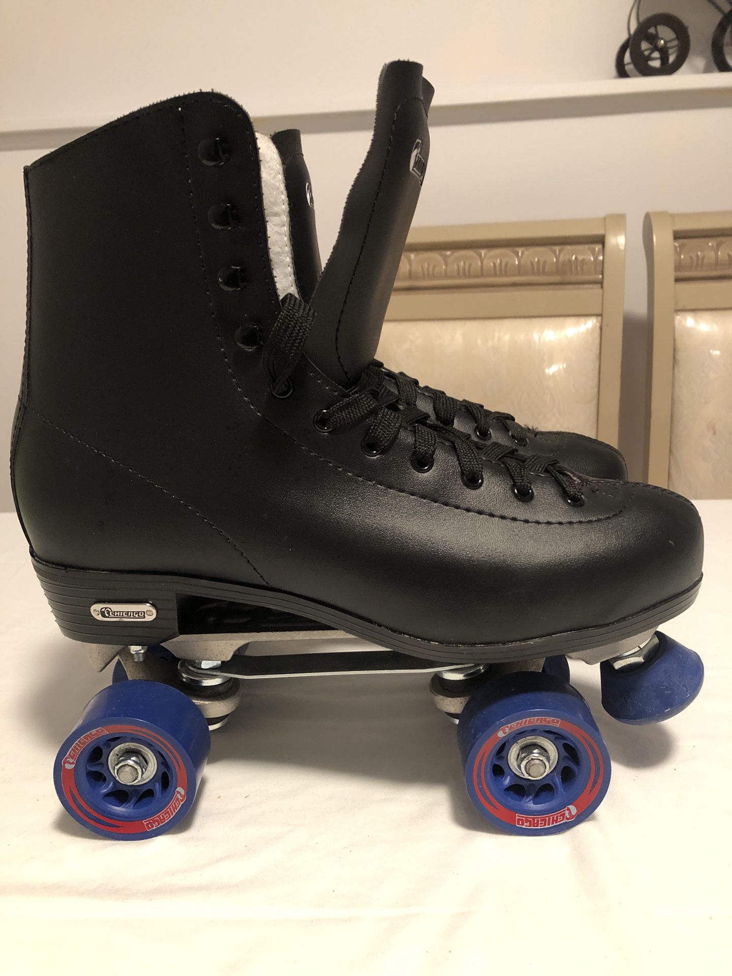 Chicago Men's Skates Size 11 Roller Skates Black Like new