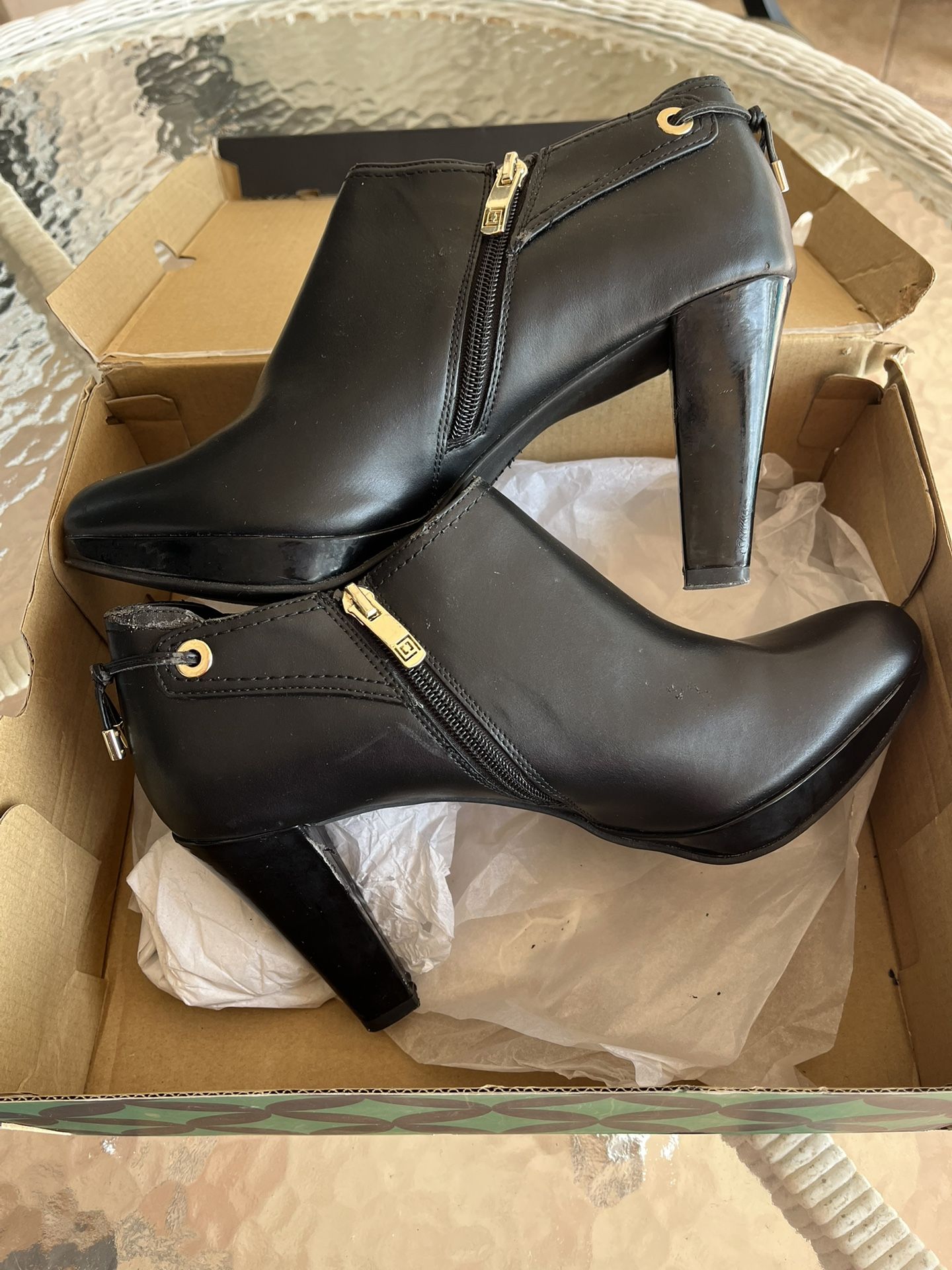 Liz Claiborne Black Boots