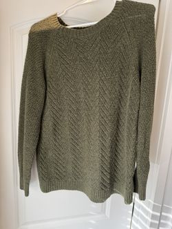 Dark Green Sweater Size Médium