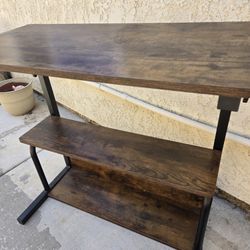 Adjustable Desk 