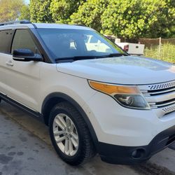 2013 Ford Explorer XLT Clean Title 