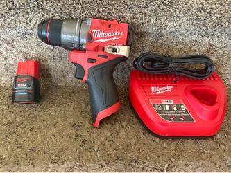 Milwaukee M12 Fuel Drill Driver with battery and charger
