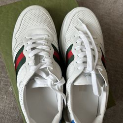 GUCCI MEN'S SNEAKER WITH WEB