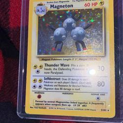 Pokemon TCG Shadowless Magneton 9/102 Pokemon Base Set Shadowless Holo