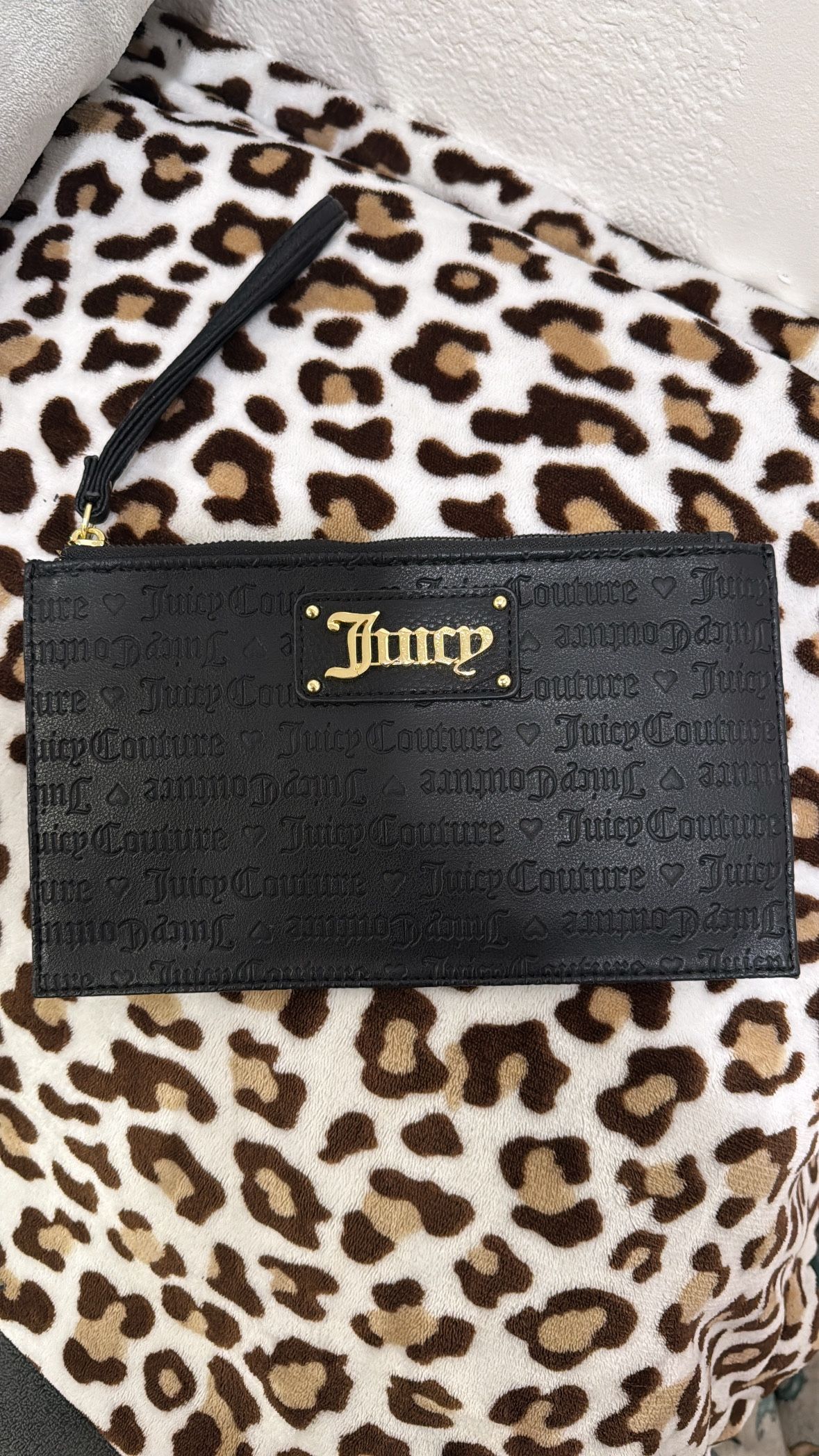 Juicy 🖤