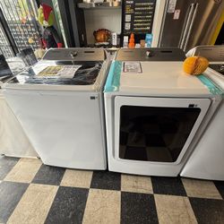 Samsung Washer And Dryer Set In White 🍁