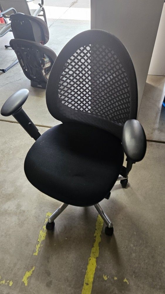 High End Office Chairs Egg Shaped