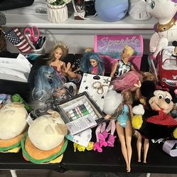 Muñecas Barbie Y Más Juguetes No Negociable