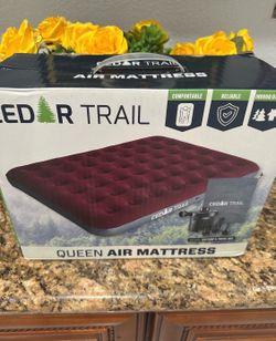 New Cedar Trail  queen-size air mattress