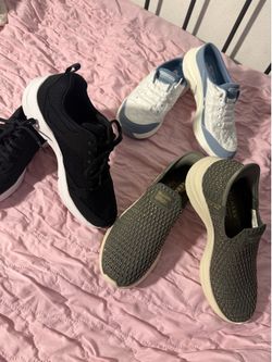 Skechers tennis shoes New size 6 1/2