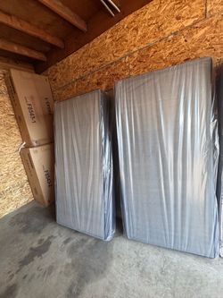 Queen size box spring new