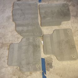 Audi Q7 Cream Carpeted Floor Mats