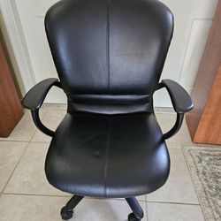 Geniun Leather Office Chair 