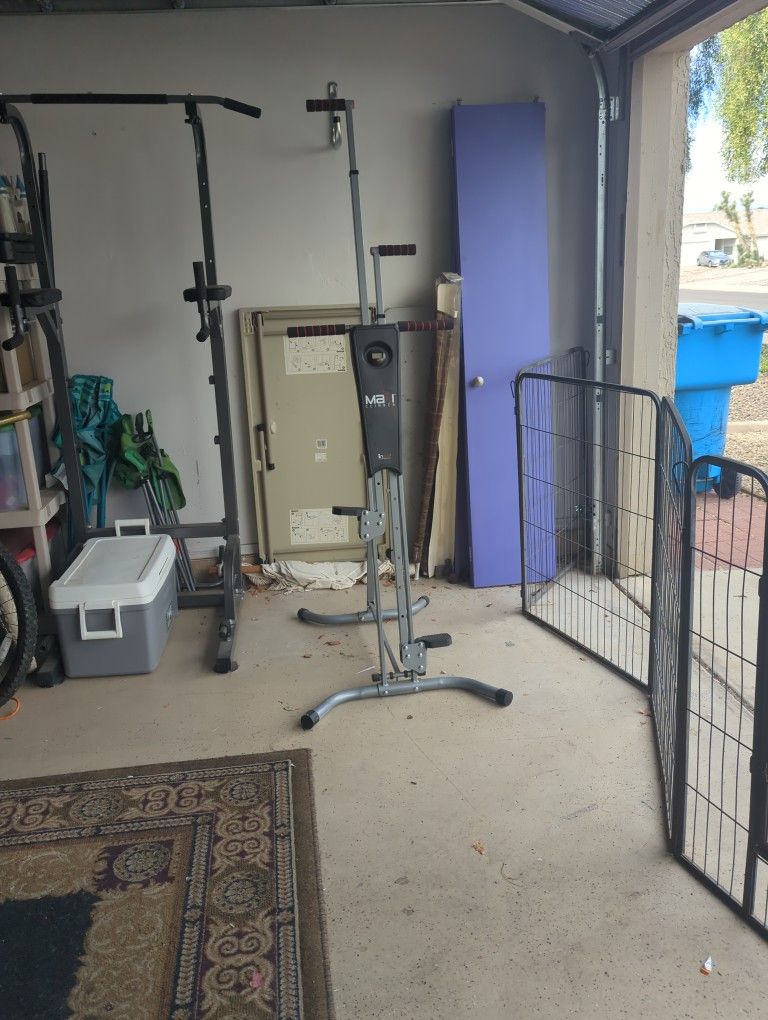 Workout Equipment Maxi Climber 