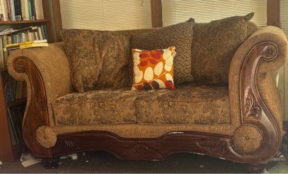 Couch set