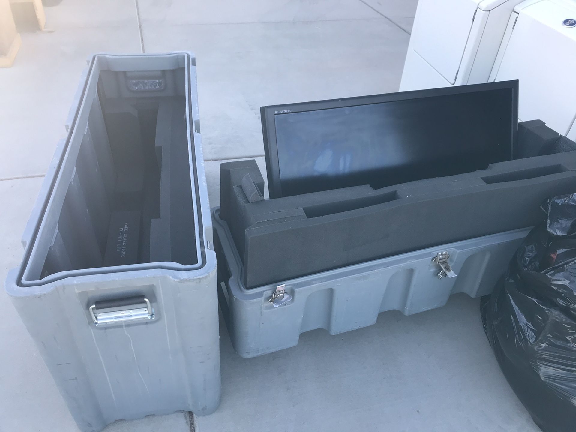 LG plasma monitor and SKB case