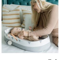 Vesta Baby New Cotton Rope Changing Basket with pad and waterproof covers. OPEN BOX