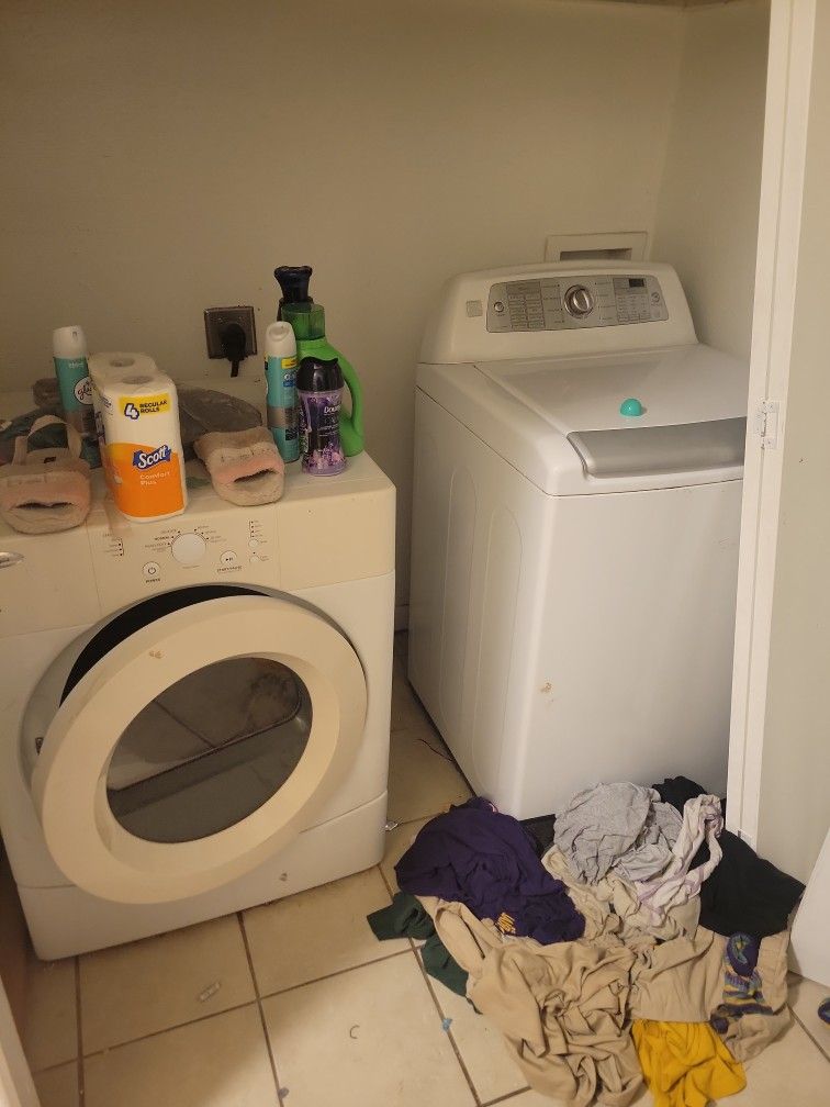Washer & Dryer